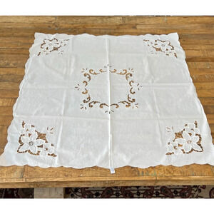 Imperial Elegance Tablecloth White Doily Square 32x32 in 100% Cotton